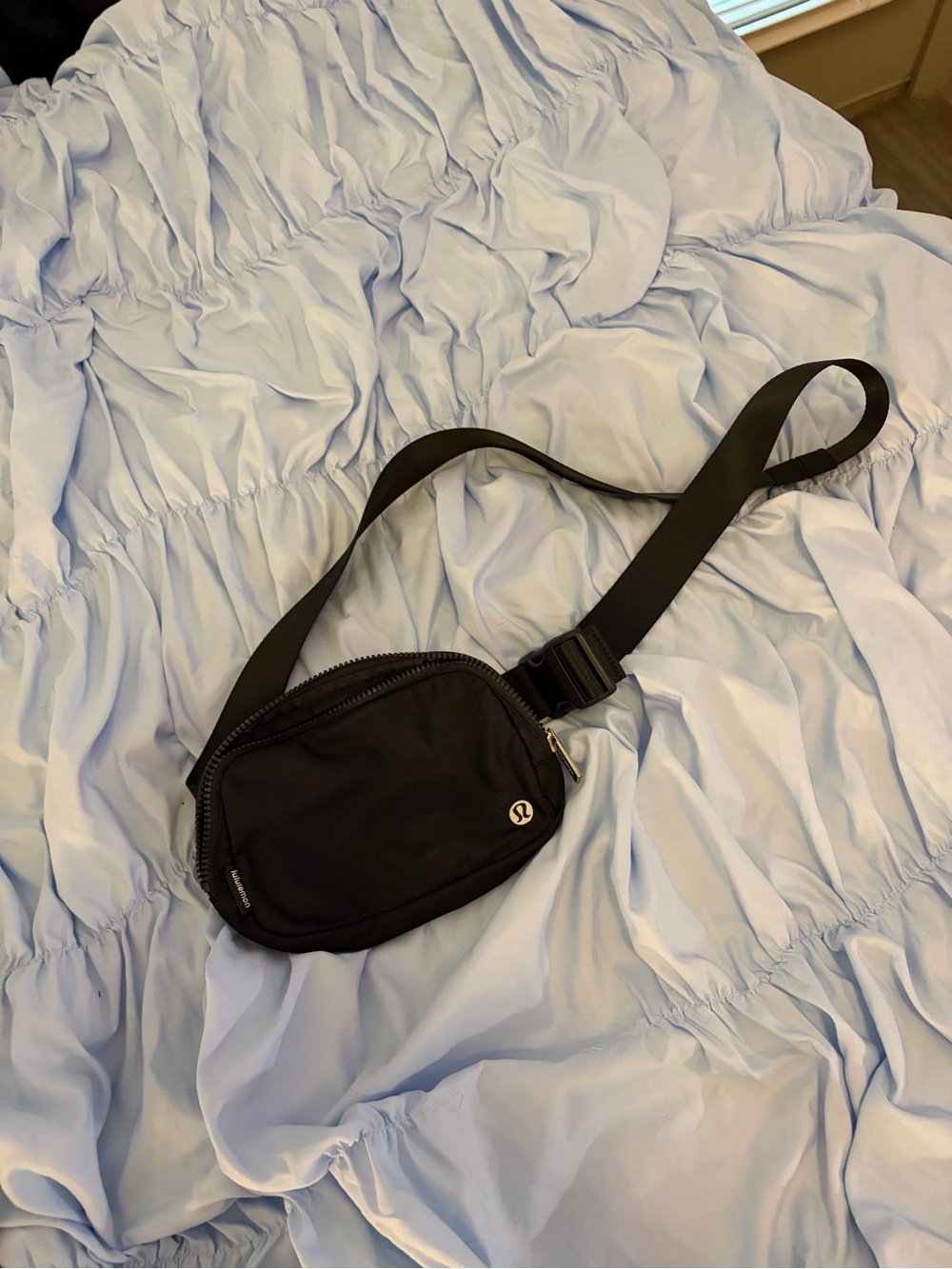 lululemon athletica Black Compact Crossbody Belt Bag
